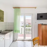 Nikice Gundica Vi Apartment