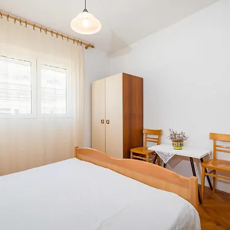 Apartment 3 Bedroom Stunning In Posedarje