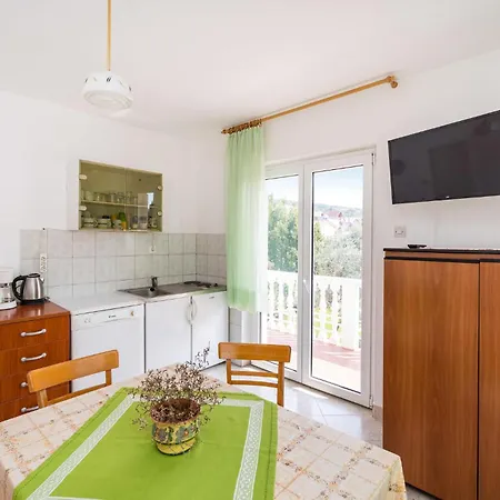 Apartment 3 Bedroom Stunning In Posedarje