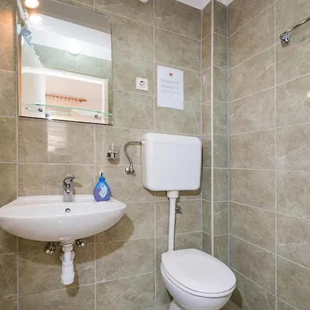 3 Bedroom Stunning In Posedarje